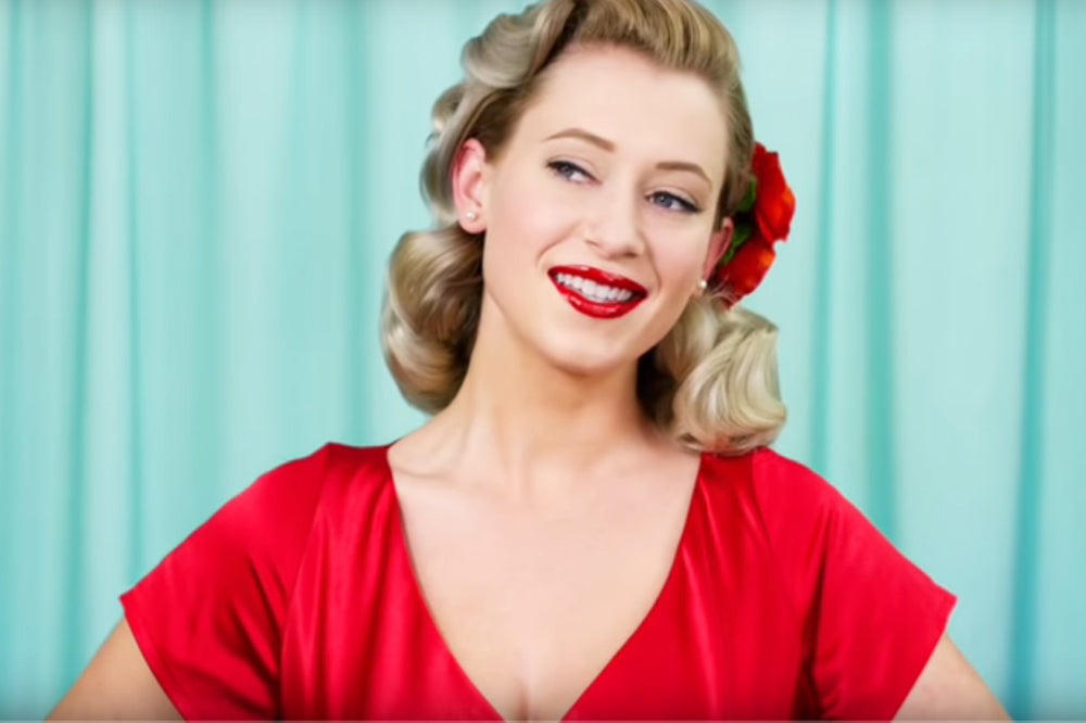 Blog Post Pin Curl Basics for a 1940s or 1950s Hairstyle Atomic Cherry