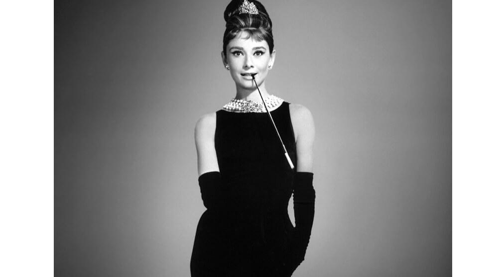 Glamorous Gloves: The Long and Short Of Glove Fashion!