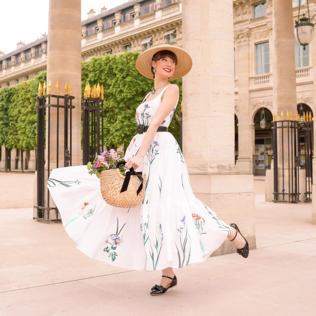 Alba.in.Paris x Charlie Stone - Alba