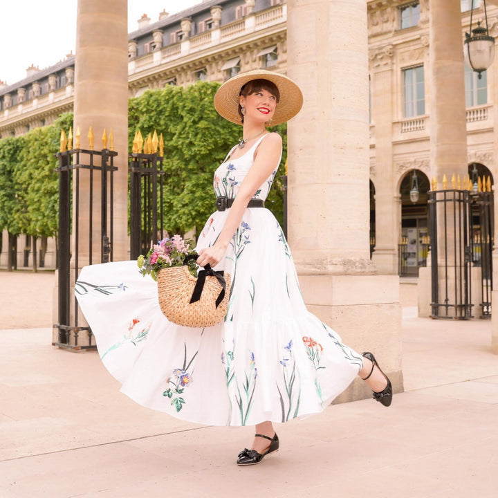 Alba.in.Paris x Charlie Stone - Alba