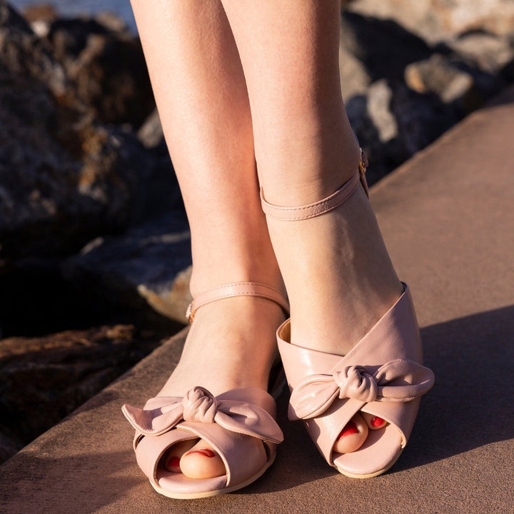 Pink vintage flats