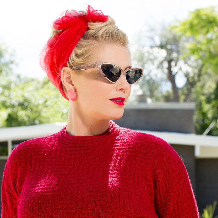 Image of blonde model wearing Vintage Hairstyling Tidy Tresses Hair Scarf - red